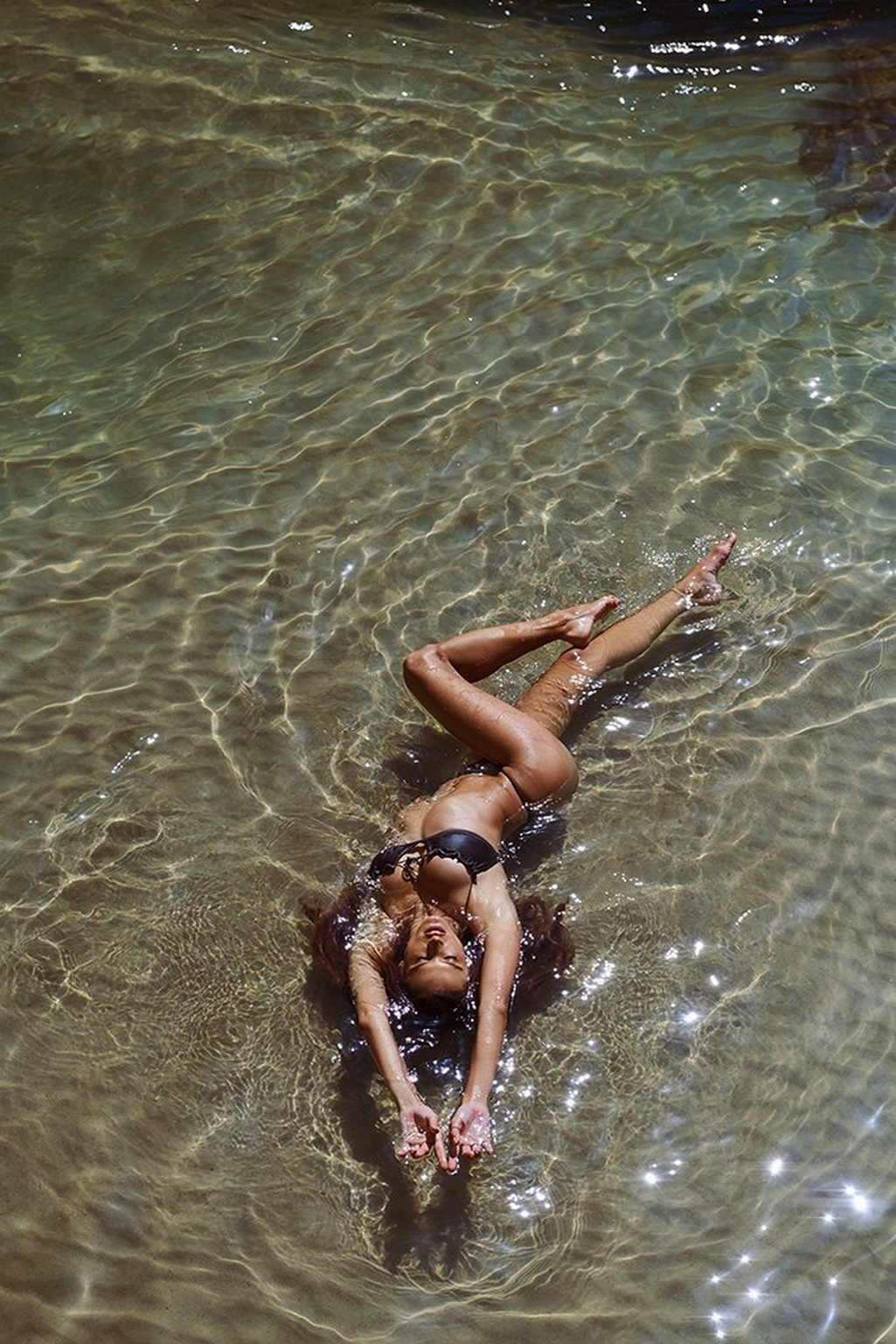 Alessandra Ambrosio sexy bikini photo shoot HQ (25).jpg