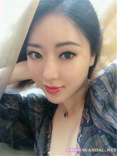 Singapore University Girl Liu Qdong Sex Video