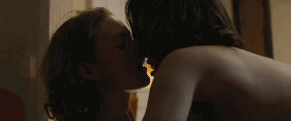 Anna Paquin, Holliday Grainger - Tell It to the Bees (4).gif