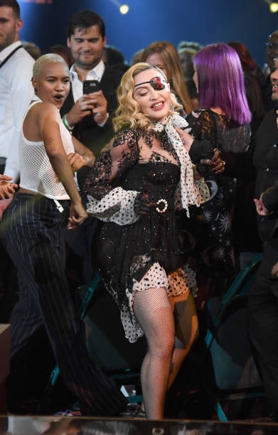 20190502-pictures-madonna-bbma-performance-10.jpg