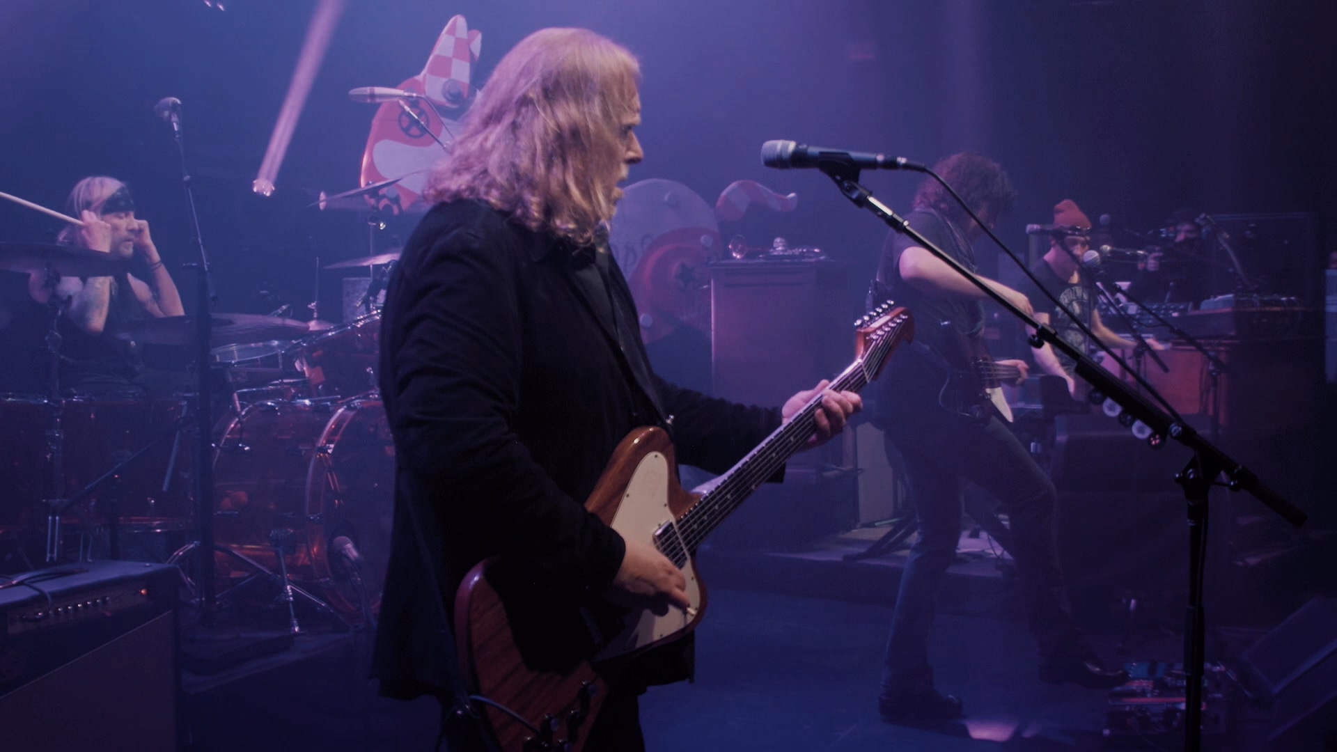 Gov't Mule - Bring On The Music Live At The Capitol Theatre 2018 Bluray 1080p AVC DTS-HD MA 5.1_20190727_125703.482.jpg