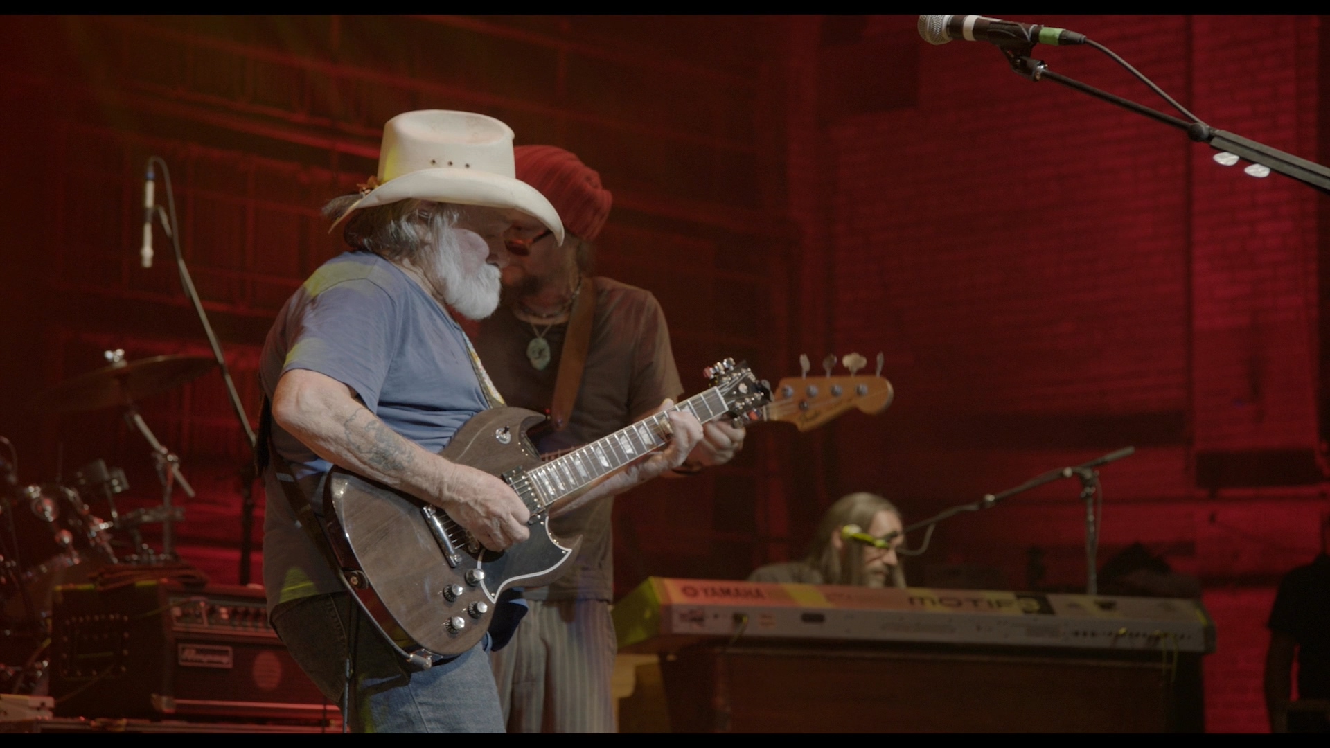The Dickey Betts Band - Ramblin' Man - Live At The St. George Theatre BD (2019)_20190811_110709.090.jpg