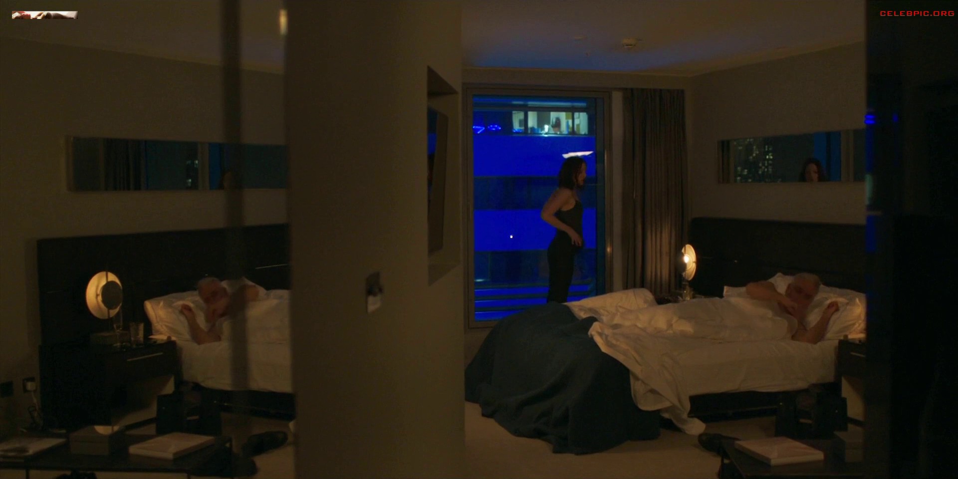 Holliday Grainger - The Capture S01 E01 1080p (1)671.jpg