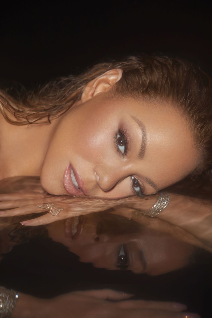 Mariah-Carey-Sexy-TheFappeningBlog.com-7.jpg